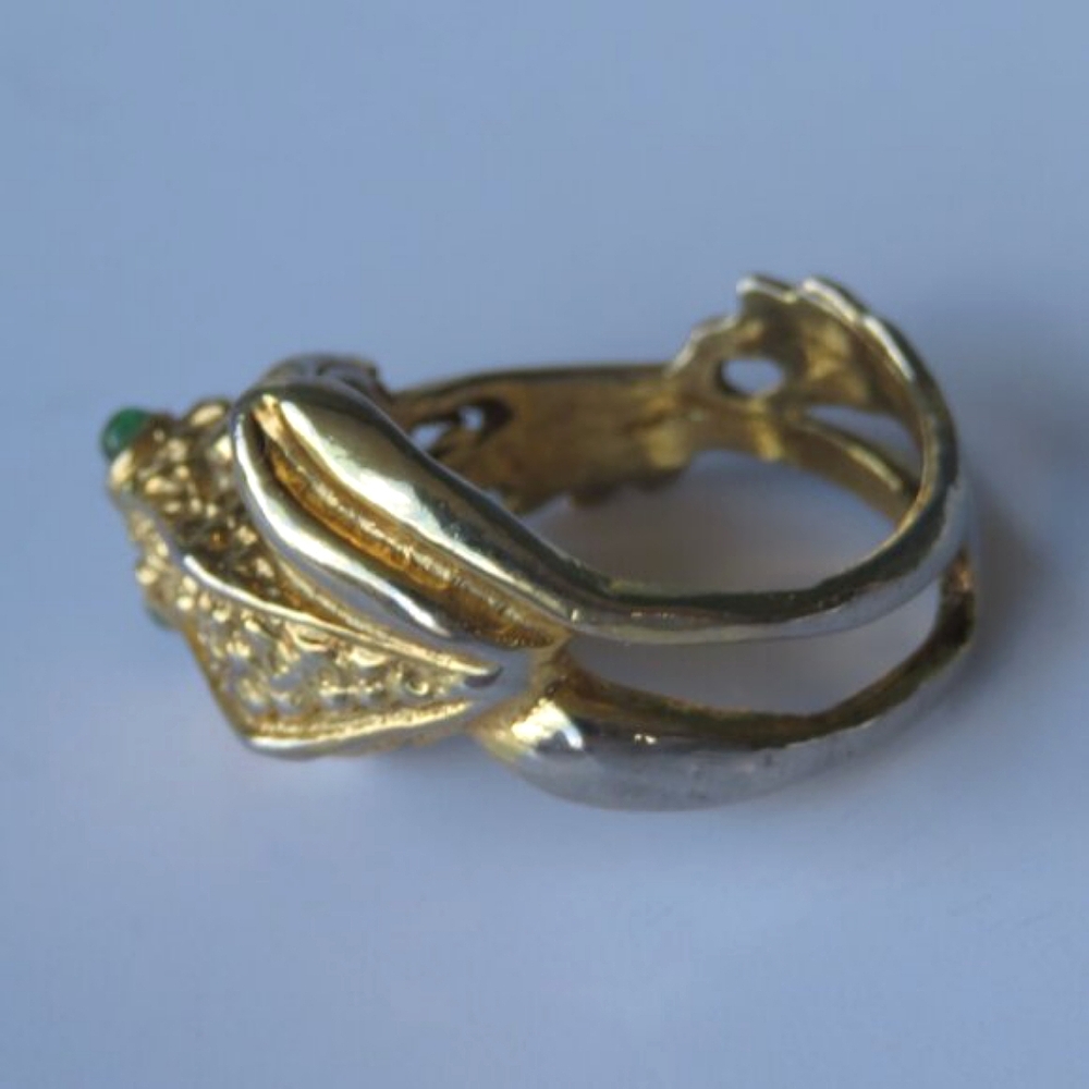 Natural Emeralds Yellow Gold Plated Solid White Gold Frog Ring - Picture 9 of 17